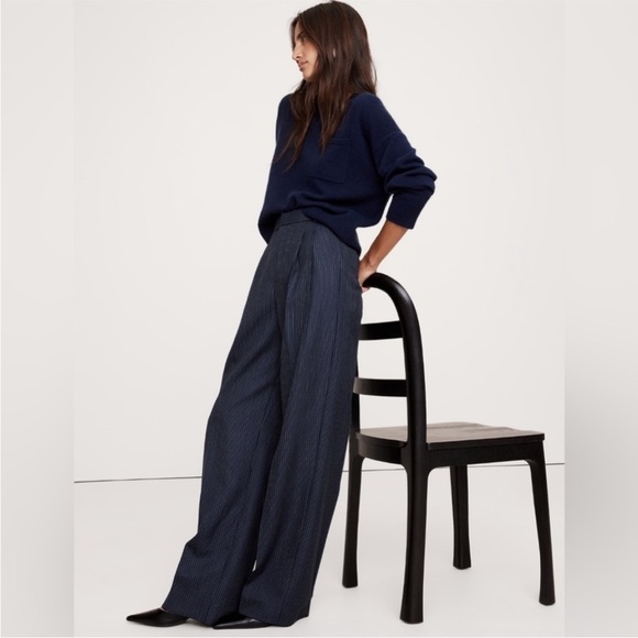 NWT! Banana Republic Navy Blue Stripe Relaxed Wide-Leg Italian Wool Pant🧡🧡 - Picture 1 of 11